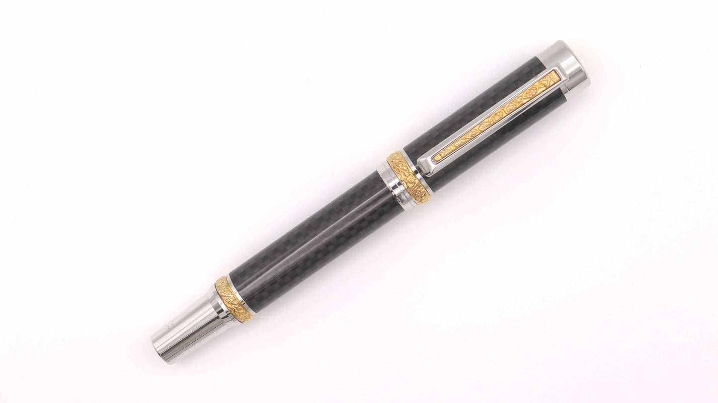Bounty fountain pen in carbon fibre