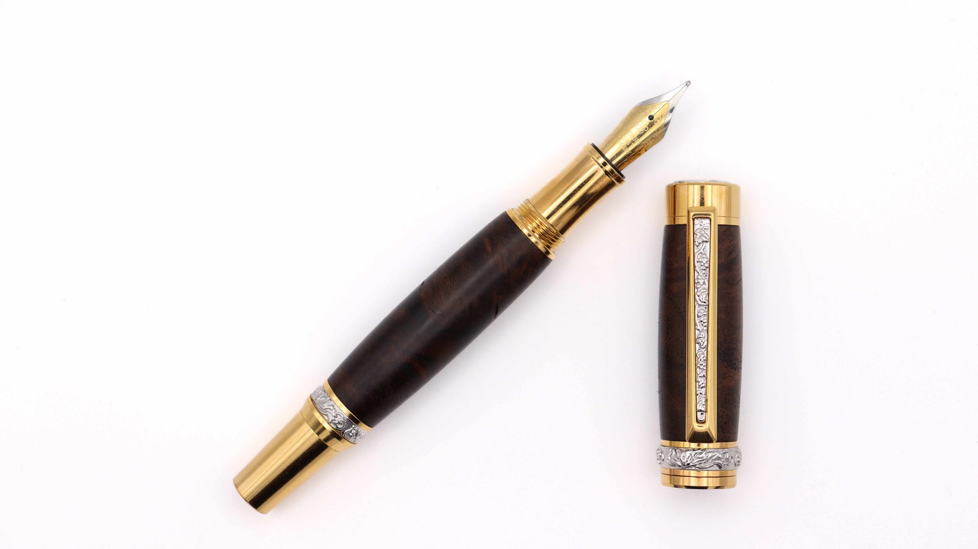 Bounty fountain pen in walnut burl