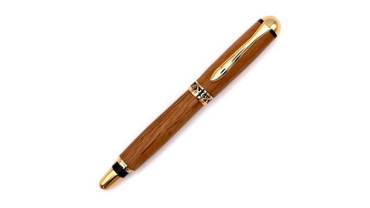 Canyon fountain pen in Jack Daniels oak barrel